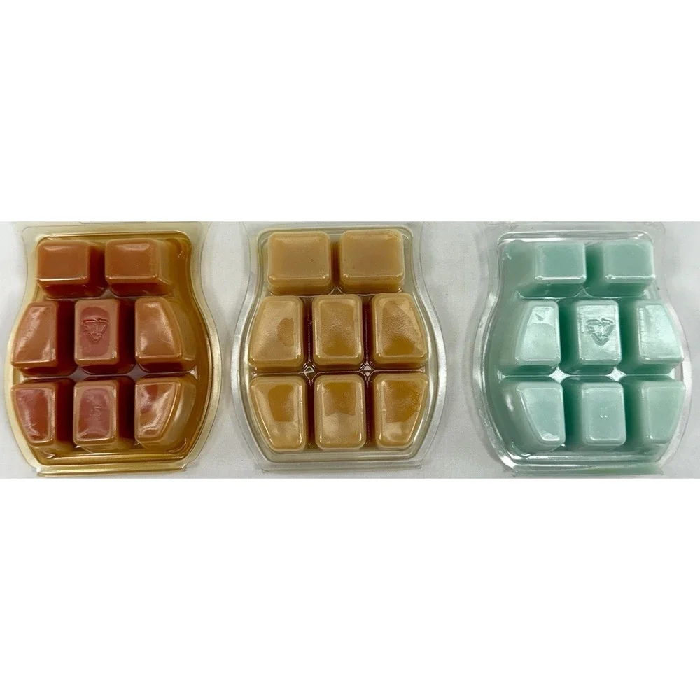 Scentsy Lot (3) Holidays Wax Bars – Clove & Cinnamon, Eggnog, Ice Hotel- Retired